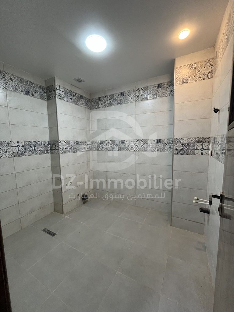 Vente Appartement F3 (95m²) - Saint Ubert , Oran — photo 02