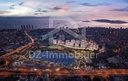Vue aérienne du quartier et des routes au crépuscule