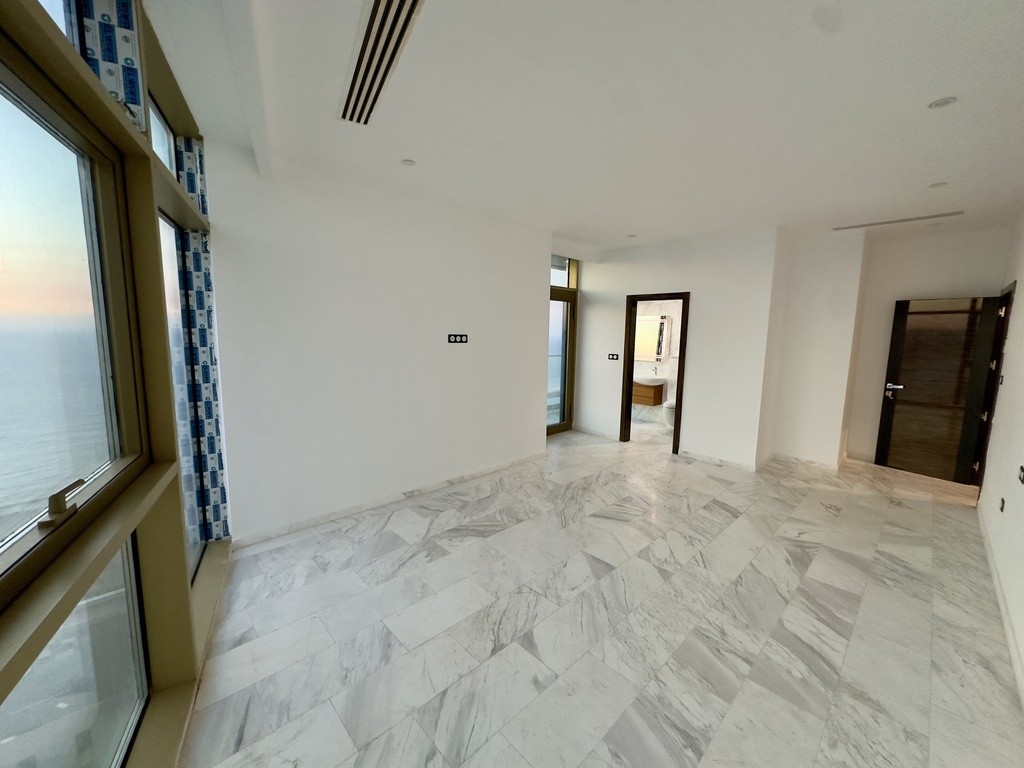 For Sale: F3 Apartment (139m²) – Odéon Tower, Akid Lotfi, Oran