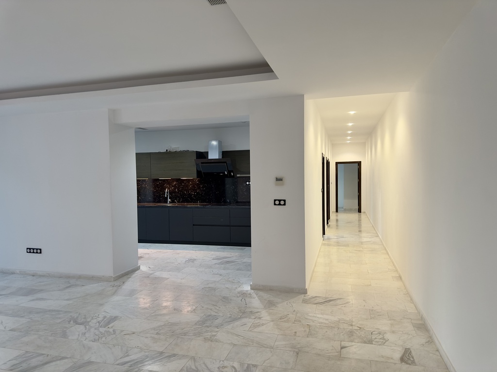 For Sale: F3 Apartment (139m²) – Odéon Tower, Akid Lotfi, Oran