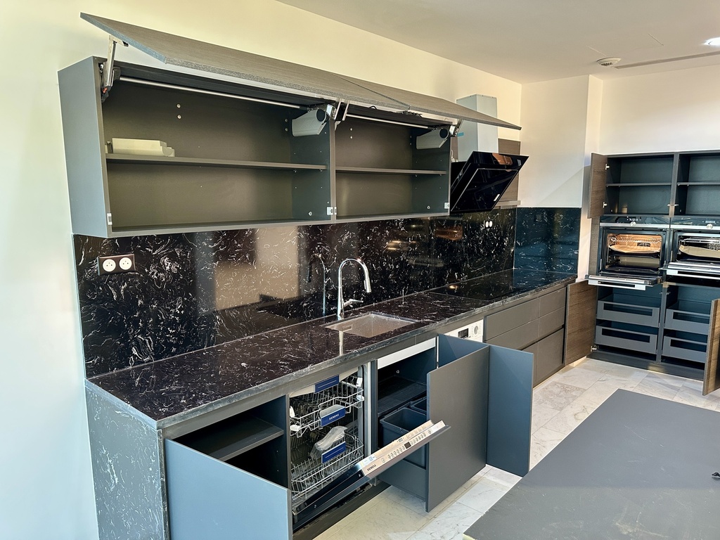 For Sale: F3 Apartment (139m²) – Odéon Tower, Akid Lotfi, Oran