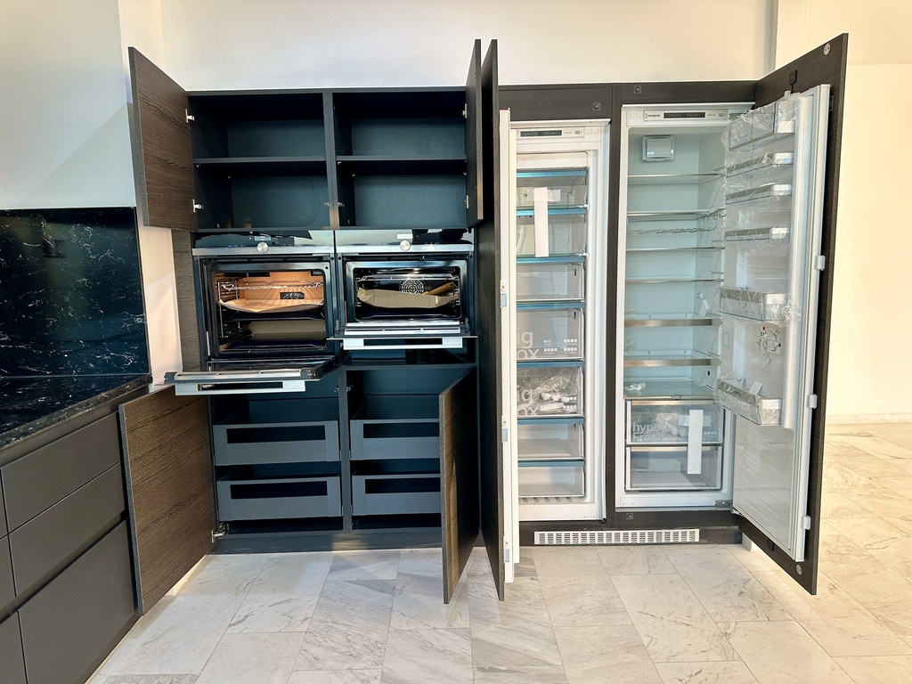 For Sale: F3 Apartment (139m²) – Odéon Tower, Akid Lotfi, Oran