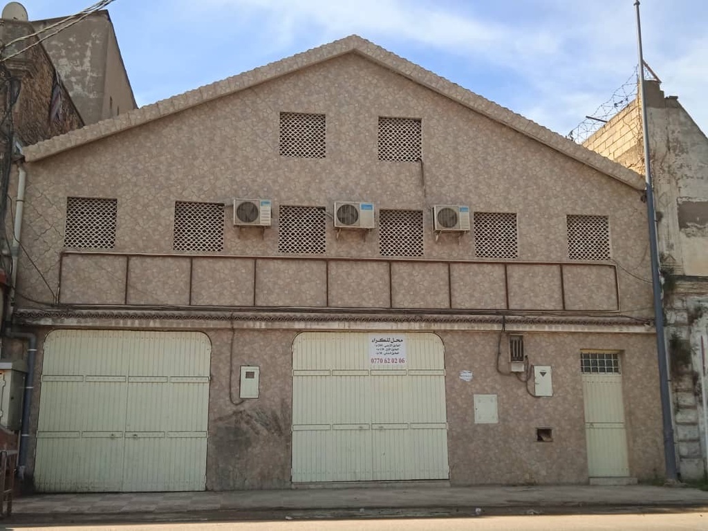 🏢 Location Local Commercial sur 2 Étages à Alger El Harrach