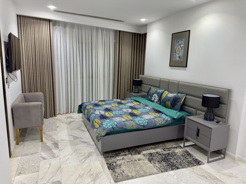 For Sale: F3 Apartment 139 m² – Odéon Tower Oran, Akid Lotfi