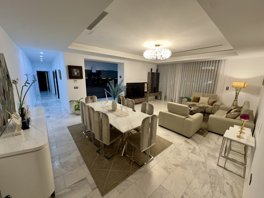 For Sale: F3 Apartment 139 m² – Odéon Tower Oran, Akid Lotfi