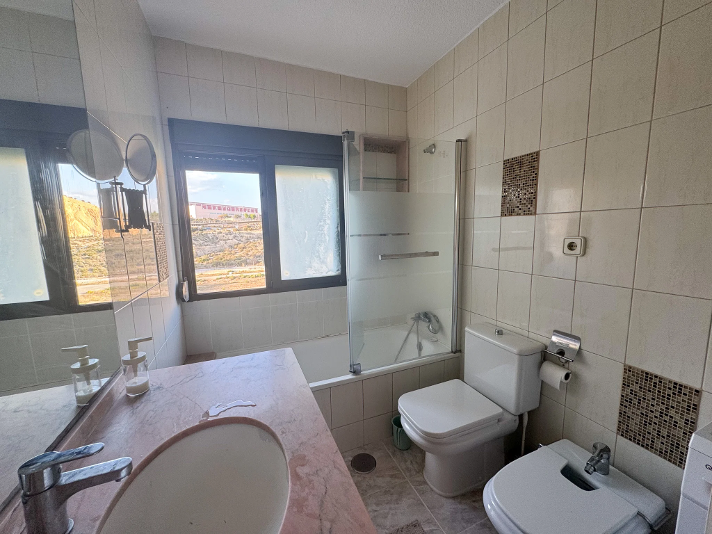 Vente Appartement F3 (73m²) – À 1 Minute De La Plage, Raval Roig, Alicante, Espagne