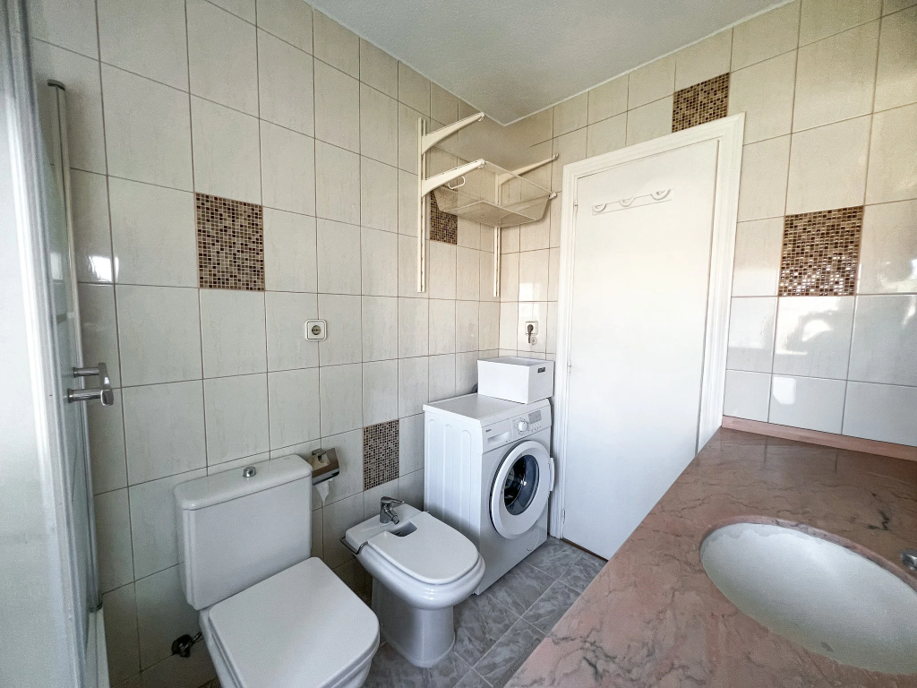 Vente Appartement F3 (73m²) – À 1 Minute De La Plage, Raval Roig, Alicante, Espagne