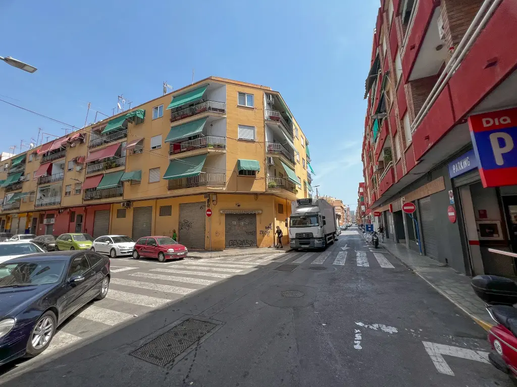 Industrial Warehouse for sale (804m²) – La Florida, Alicante, Spain