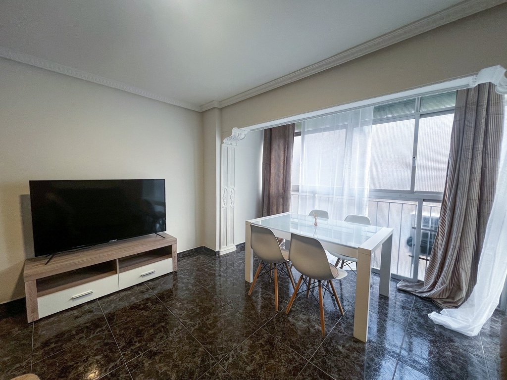 Renovated Apartment for sale F4 (69m²) – Colonia Requena, Alicante, Spain 