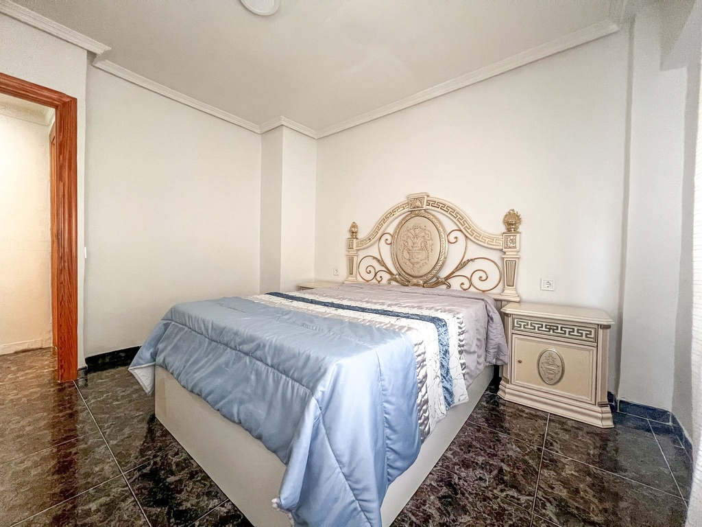 Renovated Apartment for sale F4 (69m²) – Colonia Requena, Alicante, Spain 