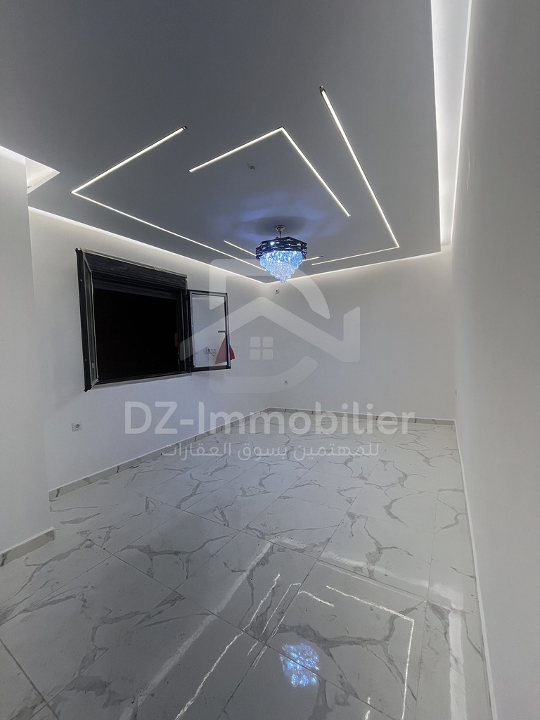 Vente Appartement T4 - Boulevard Bouchikhi, Bir El Djir, ORAN