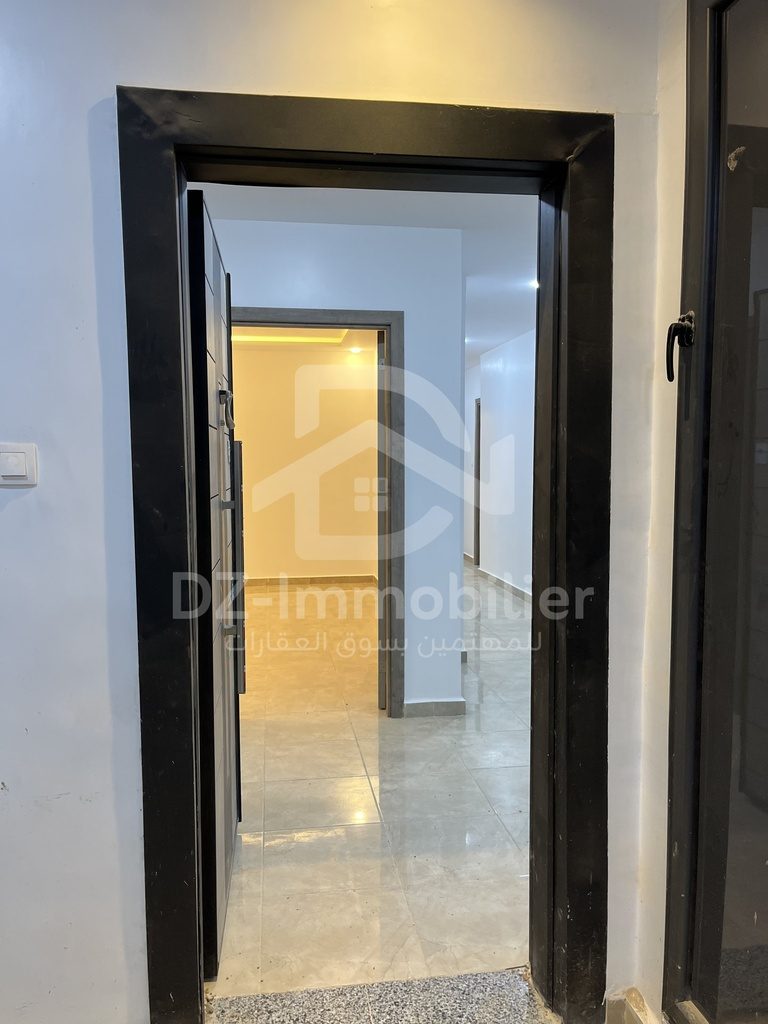 Vente Appartement F3 (117m²) - Saint Ubert , Oran
